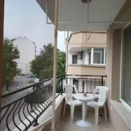 Apartamento Comfy & Quiet 2 Bed Flat Great Location Parking *